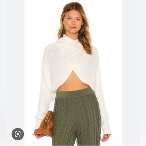 525 Twist Shrug - Bleach